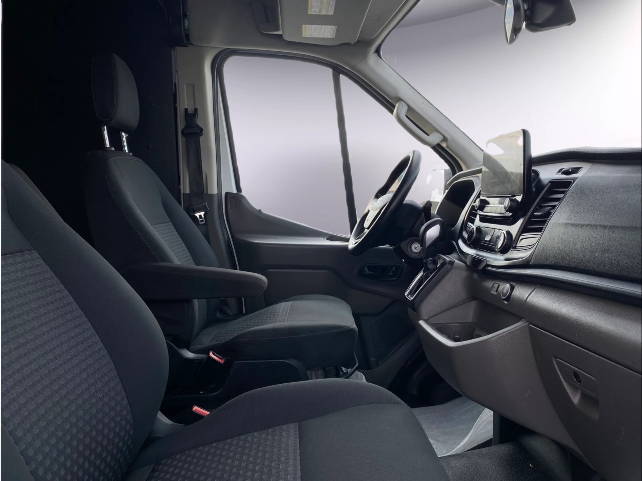 2020 Ford Transit-250  Main Image